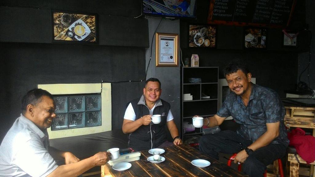 Zameena Guest House Cimahi Bagian luar foto
