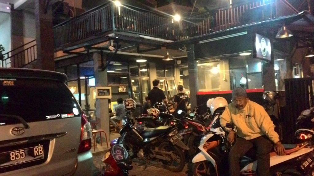 Zameena Guest House Cimahi Bagian luar foto
